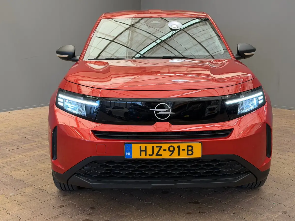 Edition 44 kWh Stuur & Stoelverwarming | Airco | Cruise | Digitaal Dashboard | 16" Lichtmetaal | Carplay | DAB | Parkeersensoren Achter | Airco | Cruise control | Hill hold functie
