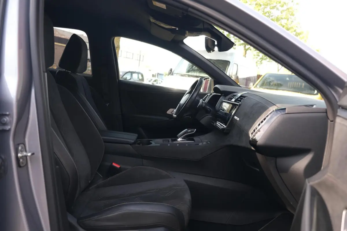 E-Tense 4x4 Performance Line|Rijklaar!|AppleCarplay|Clima|Cruise|Alcantara|Navi