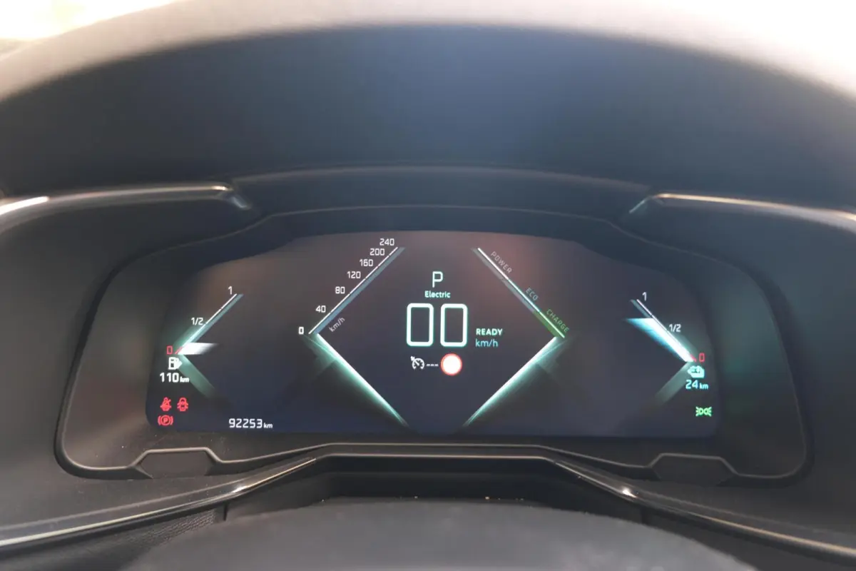 E-Tense 4x4 Performance Line|Rijklaar!|AppleCarplay|Clima|Cruise|Alcantara|Navi