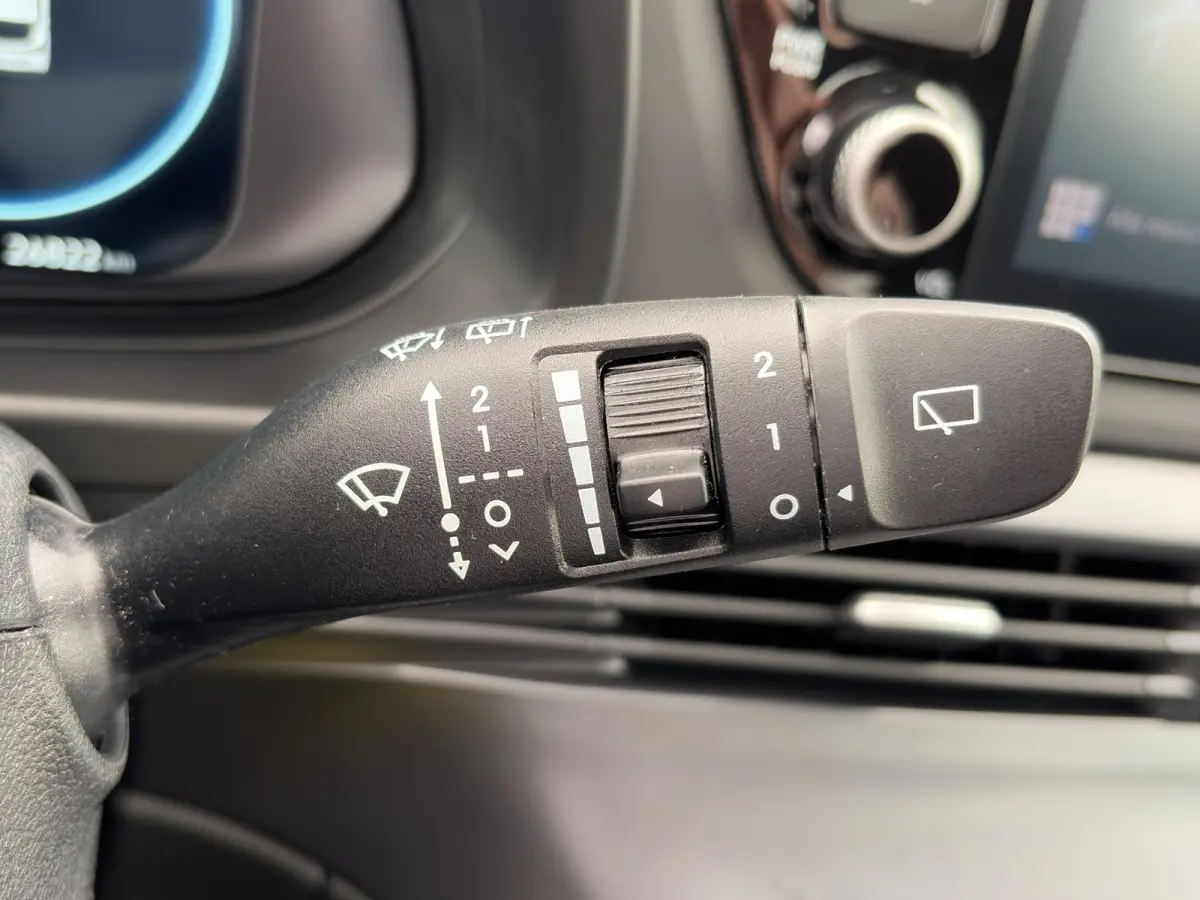 1.0 T-GDI 100pk Comfort | Airco | Camera | Carplay | Cruise control | Dodehoek detectie | Navigatie | Parkeersensoren | Digitaal cockpit | Lichtmetalen velgen