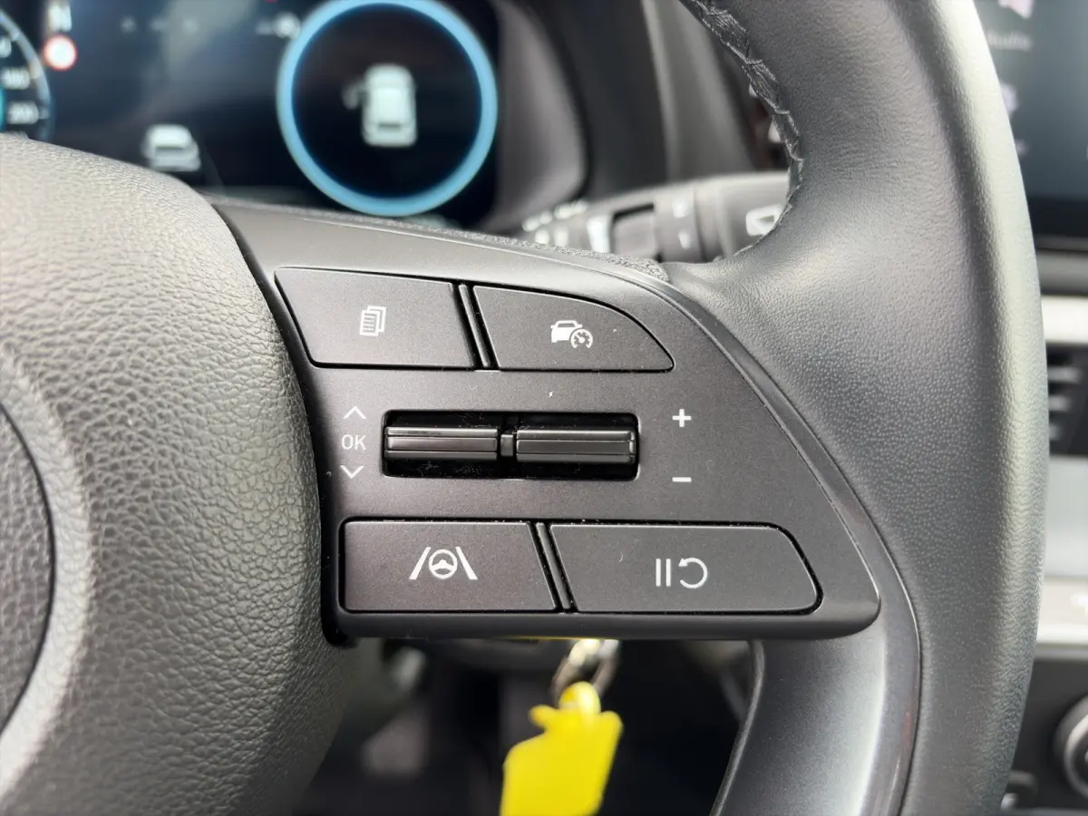 1.0 T-GDI 100pk Comfort | Airco | Camera | Carplay | Cruise control | Dodehoek detectie | Navigatie | Parkeersensoren | Digitaal cockpit | Lichtmetalen velgen