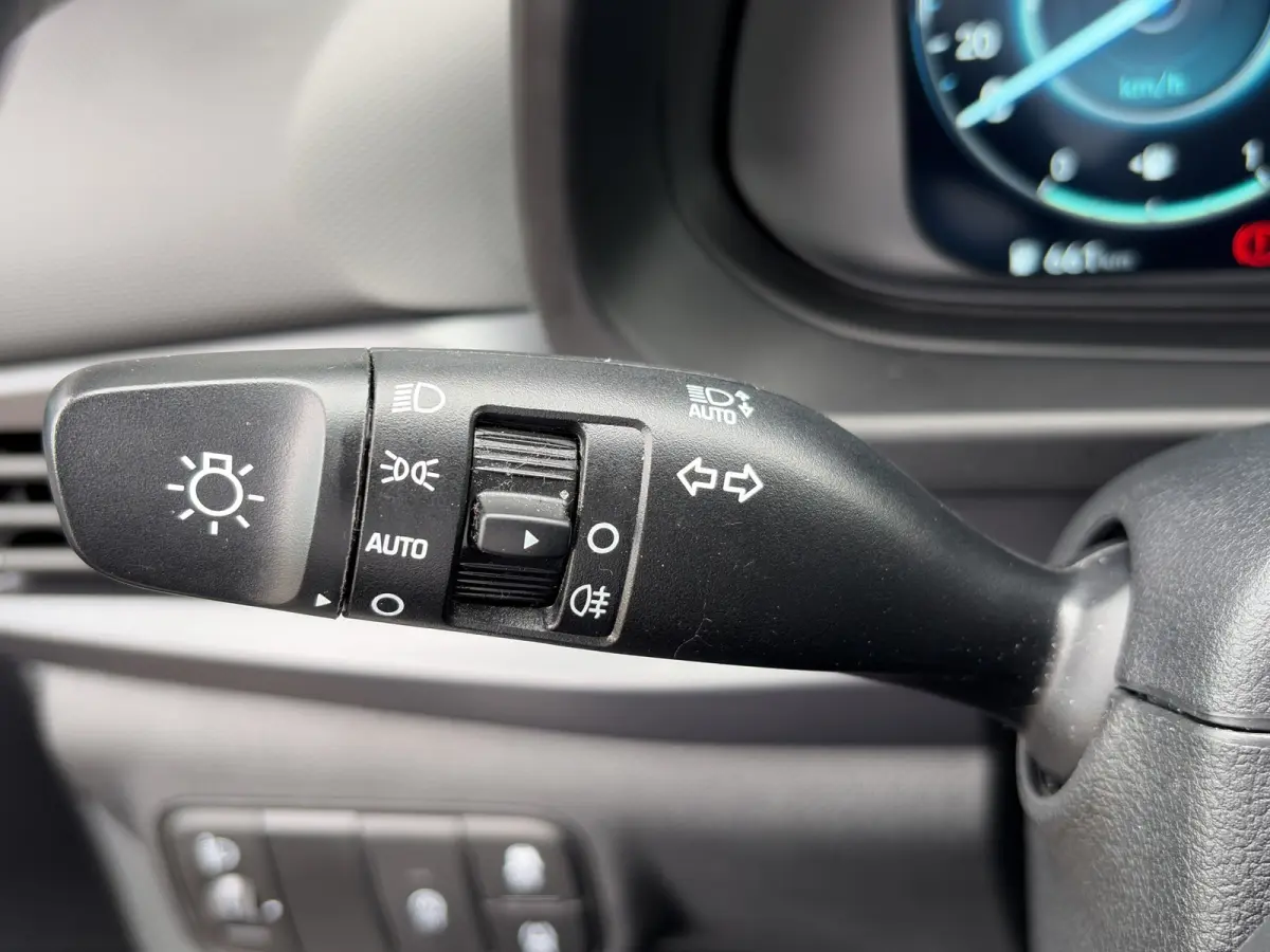 1.0 T-GDI 100pk Comfort | Airco | Camera | Carplay | Cruise control | Dodehoek detectie | Navigatie | Parkeersensoren | Digitaal cockpit | Lichtmetalen velgen
