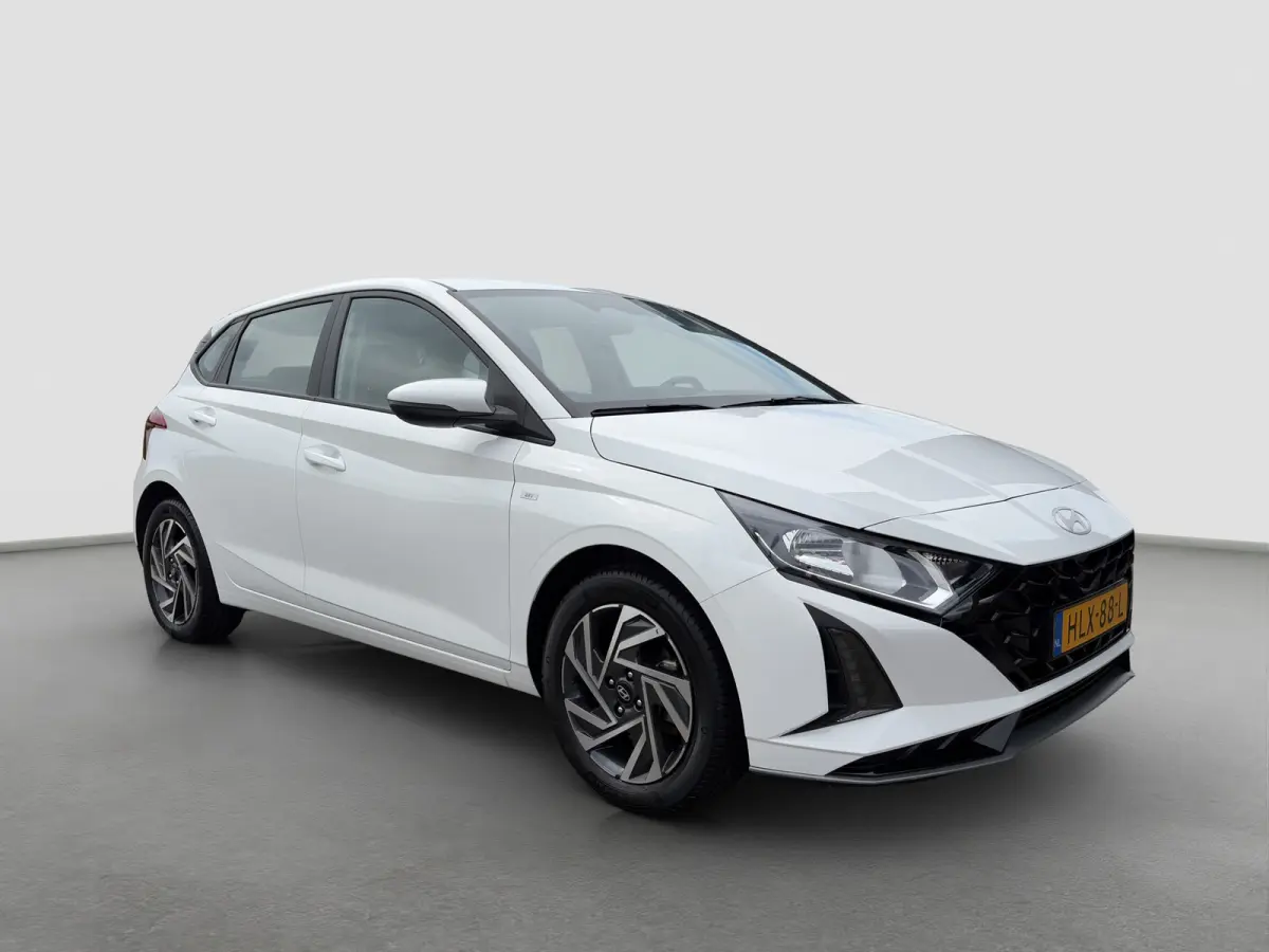1.0 T-GDI 100pk Comfort | Airco | Camera | Carplay | Cruise control | Dodehoek detectie | Navigatie | Parkeersensoren | Digitaal cockpit | Lichtmetalen velgen