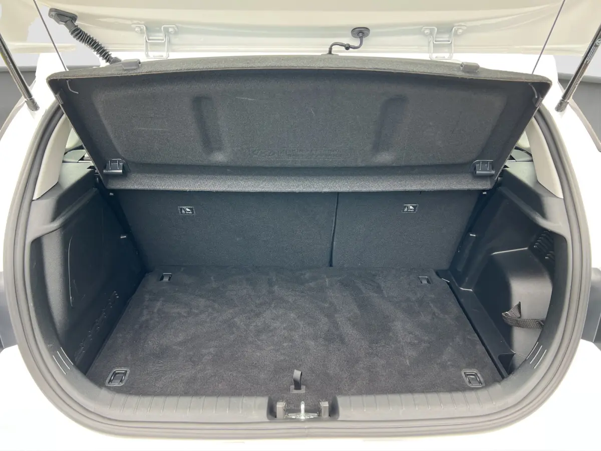 1.0 T-GDI 100pk Comfort | Airco | Camera | Carplay | Cruise control | Dodehoek detectie | Navigatie | Parkeersensoren | Digitaal cockpit | Lichtmetalen velgen