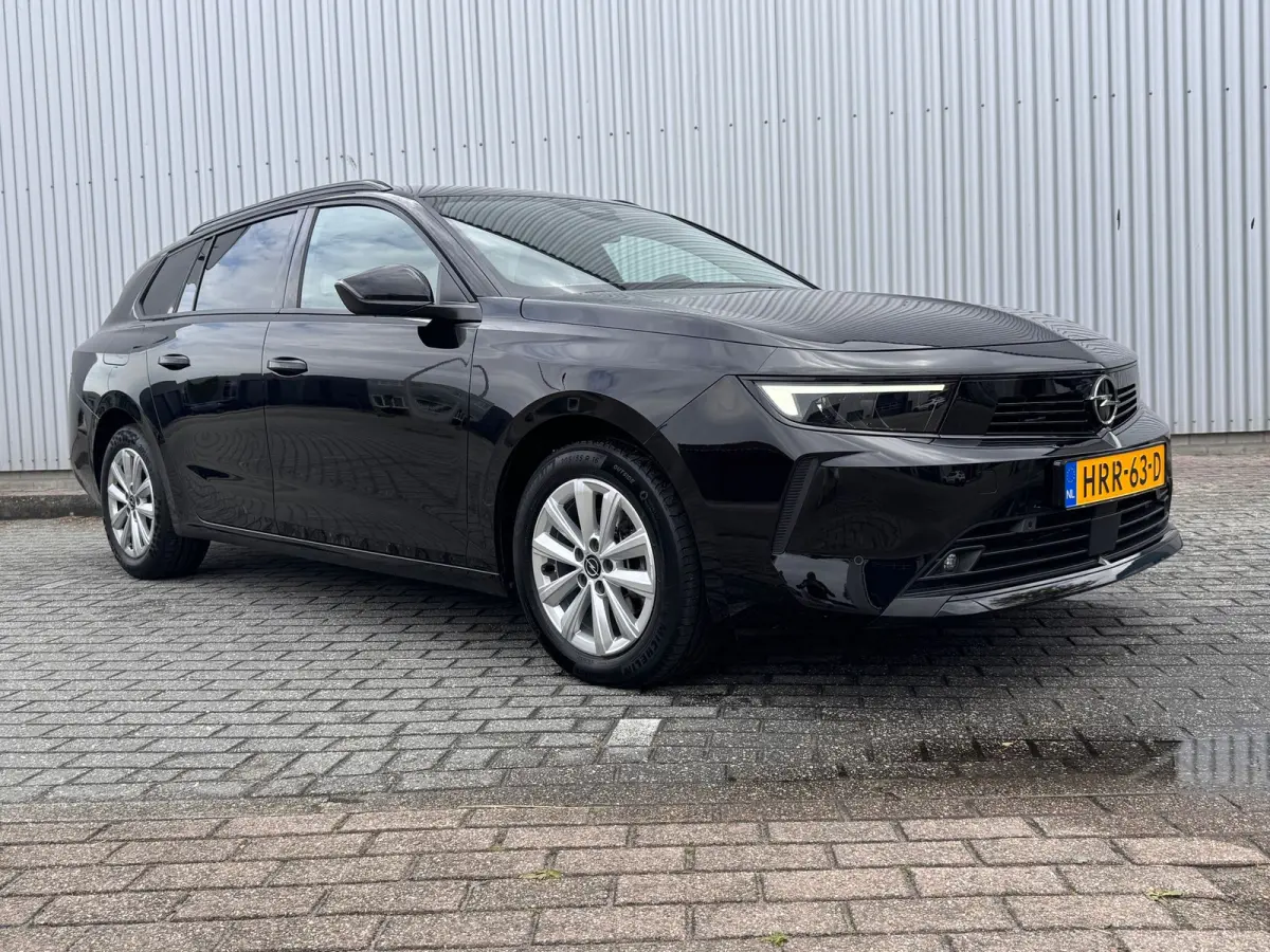 1.2 Turbo Business Edition 130PK | Camera | Navigatie | Stoel/stuurverwarming | Cruise Control | | Airco (automatisch) | DAB ontvanger | Dak in carrosseriekleur