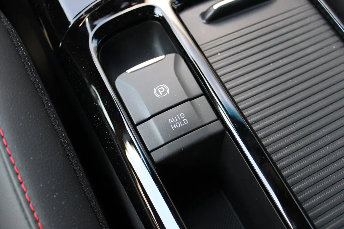1.5 T-GDi MHEV N Line AUTOMAAT | Afneembare trekhaak | Adaptive cruise control | Sportstoelen | Elektrisch bedienbare voorstoel met geheugen | | Achterbank in delen neerklapbaar | Achteruitr