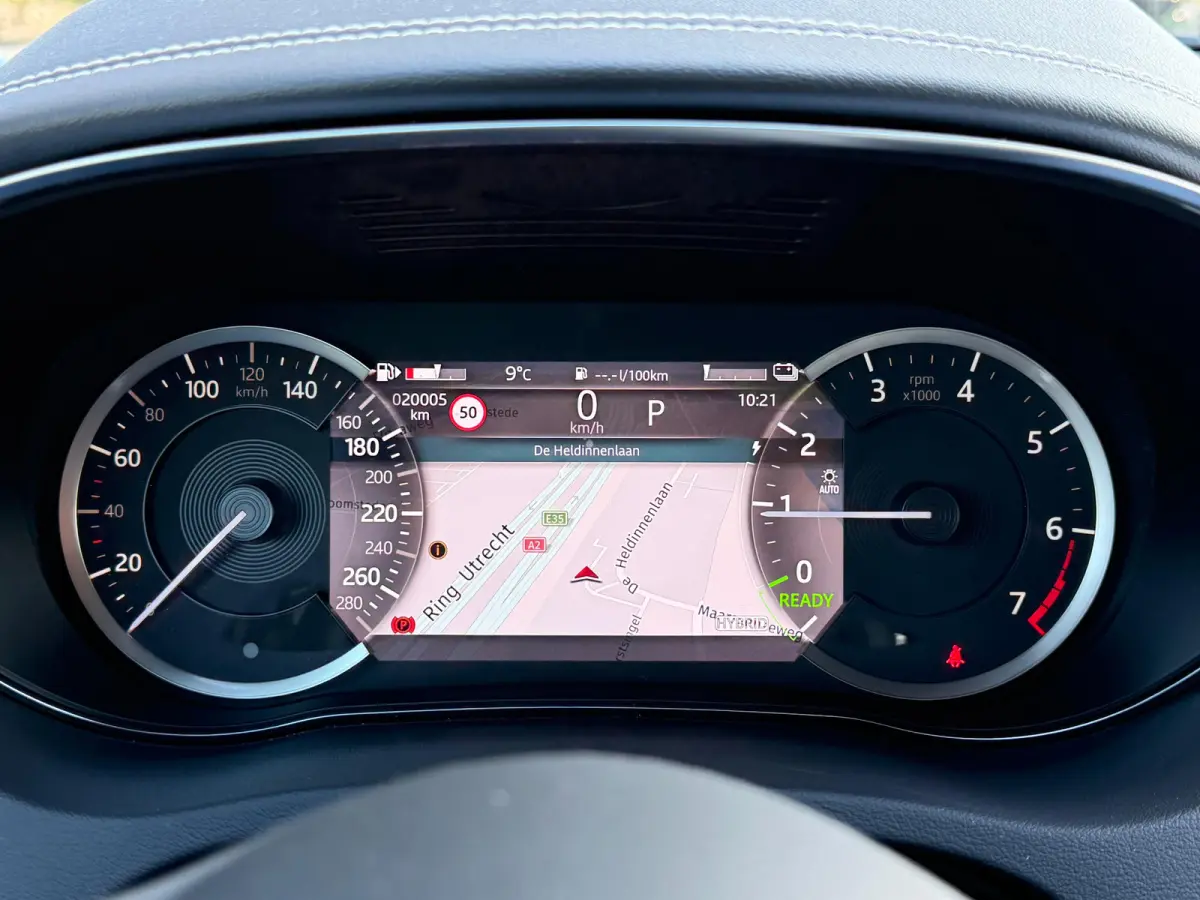 P300e AWD R-Dynamic SE | Stoelverwarming voor | 19 Inch | Adaptieve Cruise Control | Meridian