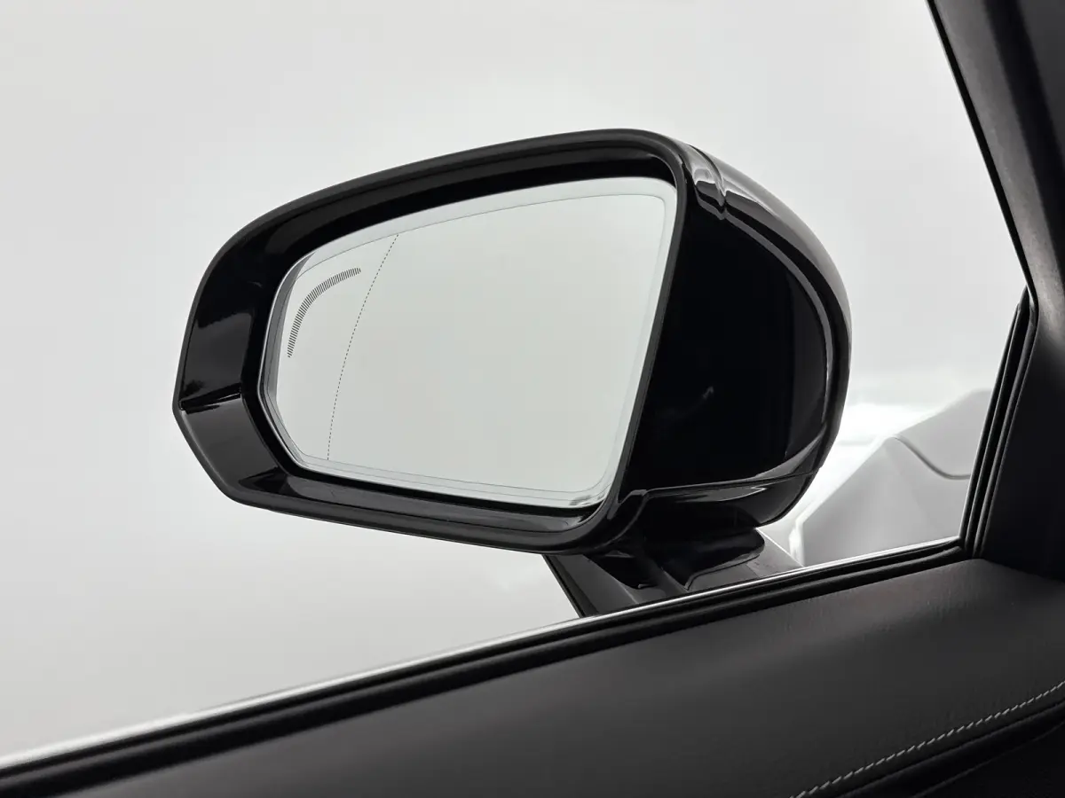 T8 Recharge Inscription | 18" | Schuifdak | Head-up | Leder Dashboard | Elektr. verst. Stoelen | Adaptieve Cruise | BLIS | Keyless | Parkeercamera | Stoel/Stuur/Achterbankverwarming
