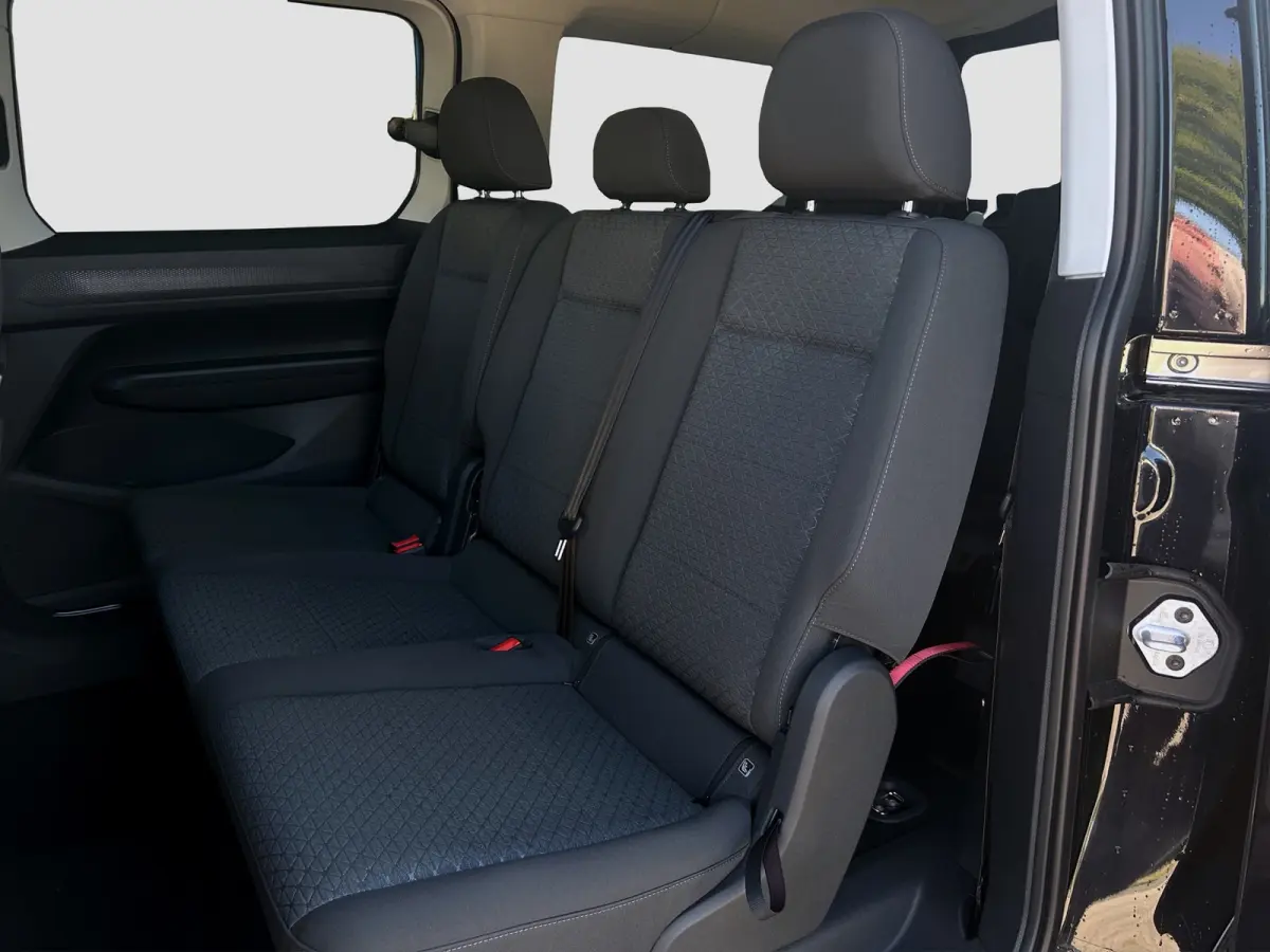 Grand PHEV Titanium | Winterpack | Adap. Cruise Control | Camera | 7 Persoons | CarPlay |