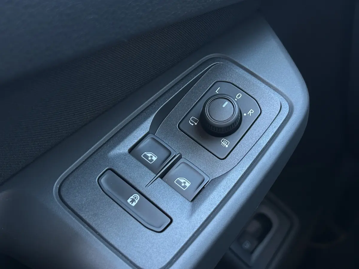 Grand PHEV Titanium | Winterpack | Adap. Cruise Control | Camera | 7 Persoons | CarPlay |