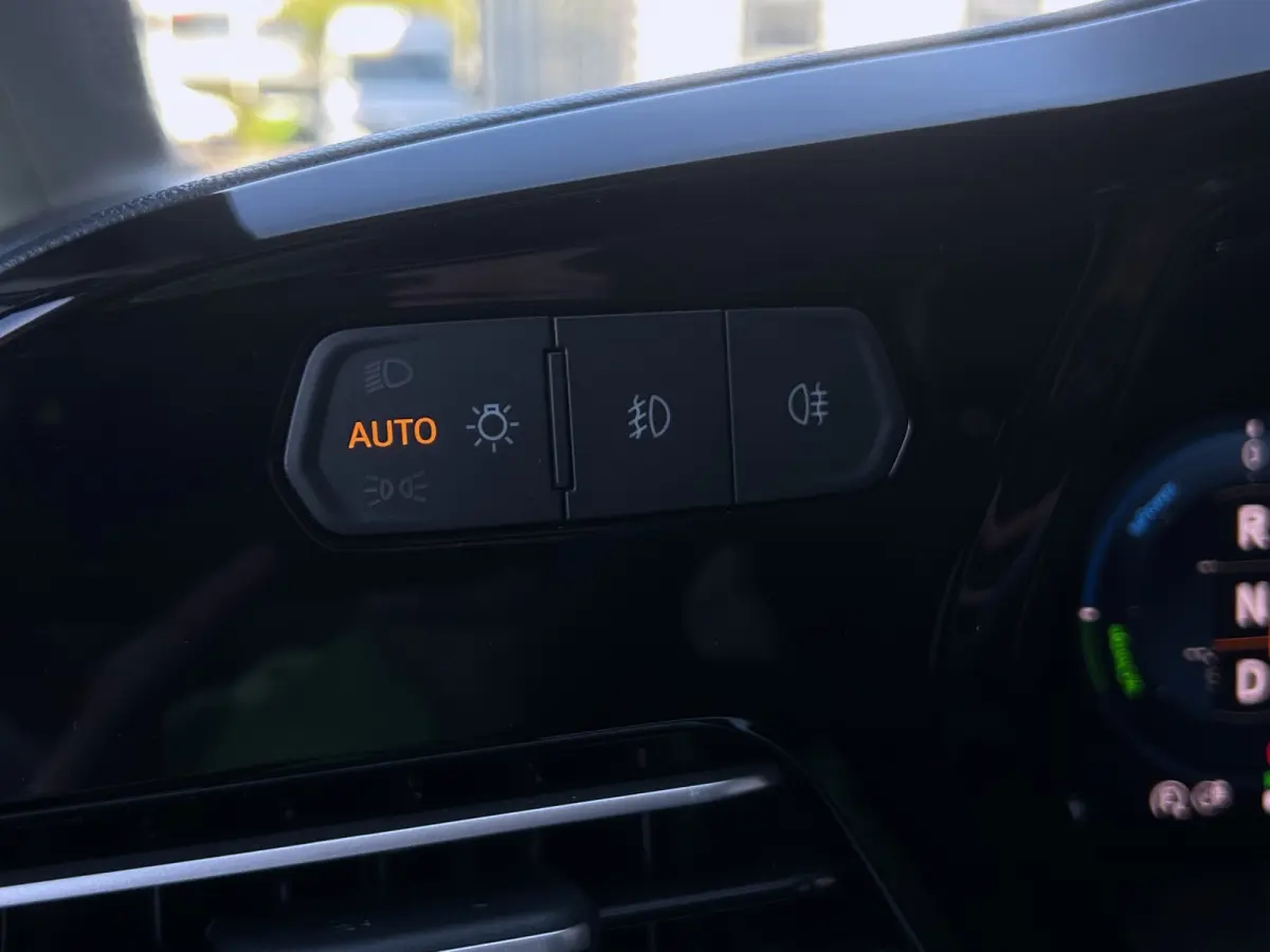 Grand PHEV Titanium | Winterpack | Adap. Cruise Control | Camera | 7 Persoons | CarPlay |