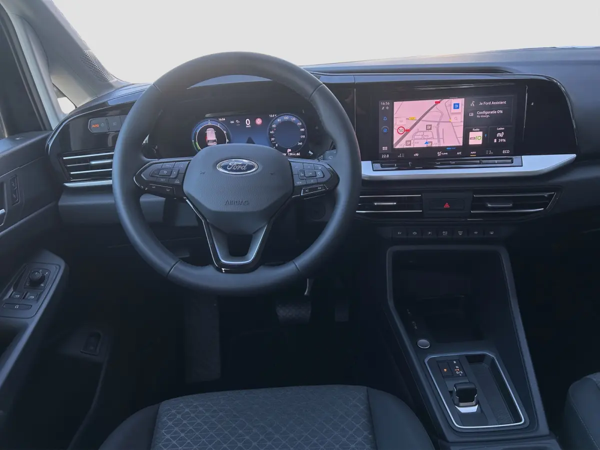 Grand PHEV Titanium | Winterpack | Adap. Cruise Control | Camera | 7 Persoons | CarPlay |