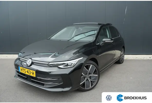 1.5 eHybrid Style Edition | Panoramadak | Camera | Elektrische stoel | Dodehoek Detectie |
