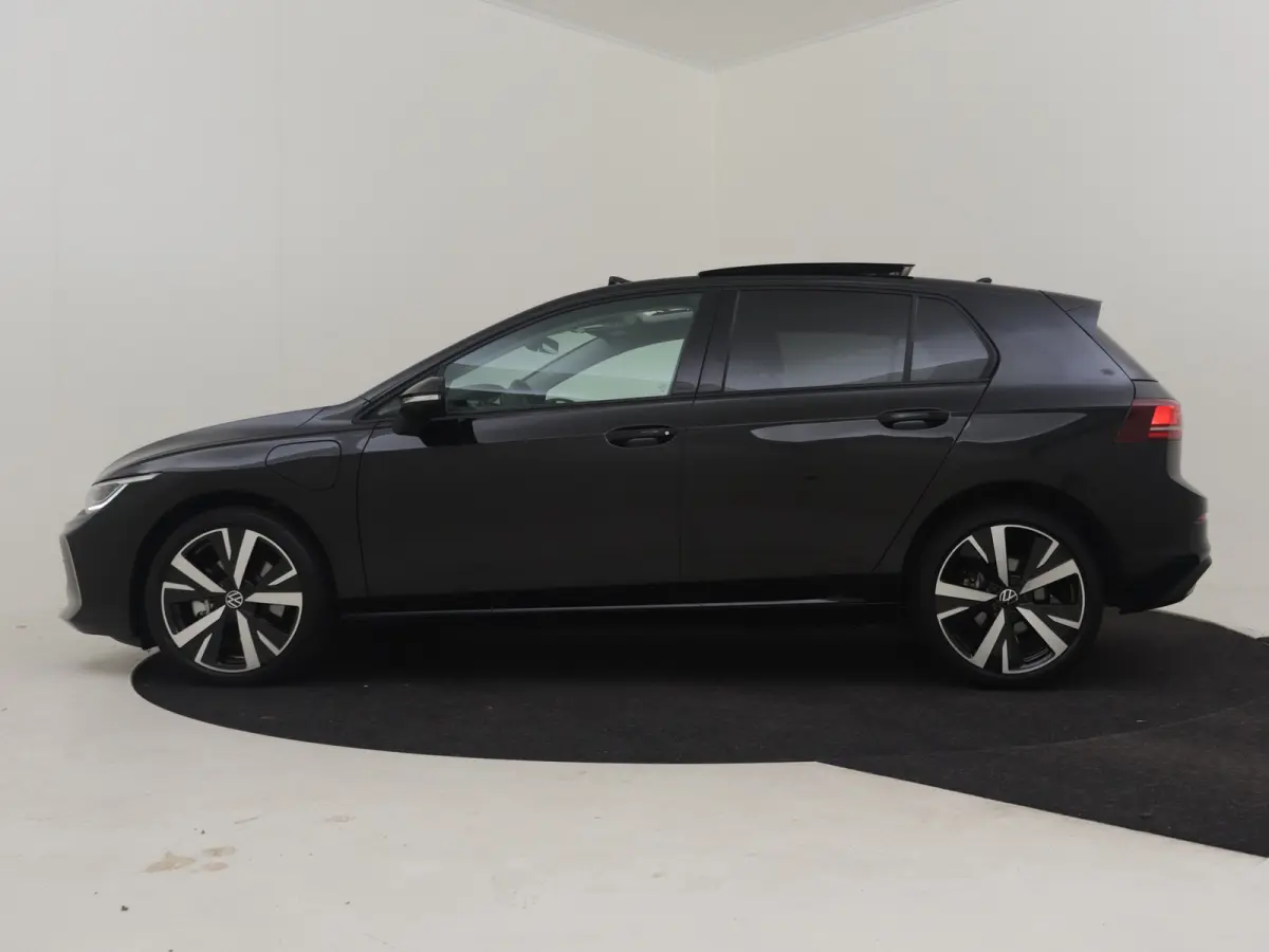 1.5 eHybrid Life Edition 204Pk DSG/AUTO | Glazen panorama-dak | Achteruitrijcamera | Cruise control adaptief | Apple carplay Android auto | Keyless Entry/Start | Parkeer assist | DAB | LED |
