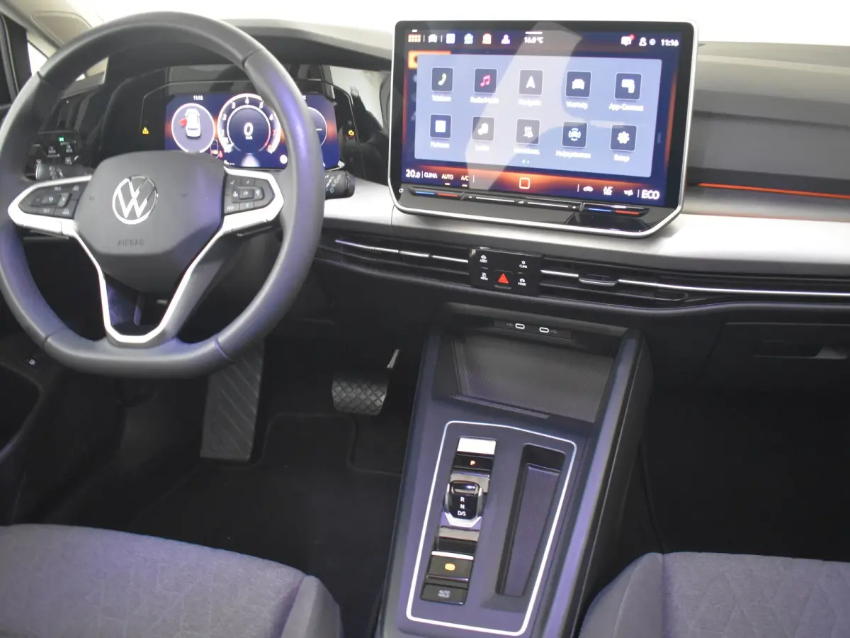 1.5 eHybrid Life Edition 204Pk DSG/AUTO | Glazen panorama-dak | Achteruitrijcamera | Cruise control adaptief | Apple carplay Android auto | Keyless Entry/Start | Parkeer assist | DAB | LED |
