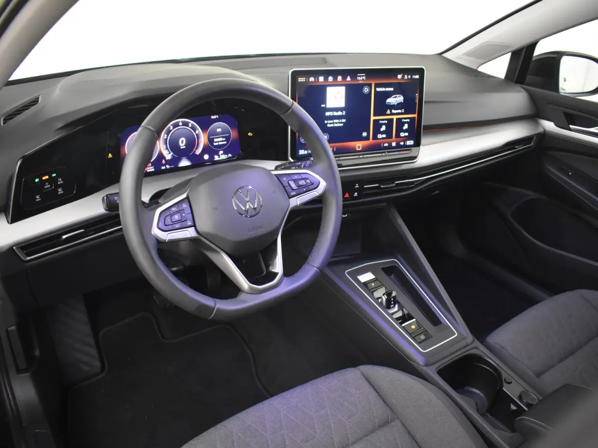 1.5 eHybrid Life Edition 204Pk DSG/AUTO | Glazen panorama-dak | Achteruitrijcamera | Cruise control adaptief | Apple carplay Android auto | Keyless Entry/Start | Parkeer assist | DAB | LED |