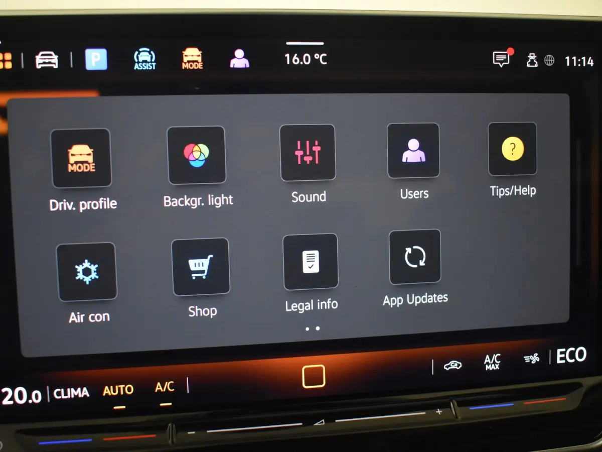 1.5 eHybrid Life Edition 204Pk DSG/AUTO | Glazen panorama-dak | Achteruitrijcamera | Cruise control adaptief | Apple carplay Android auto | Keyless Entry/Start | Parkeer assist | DAB | LED |