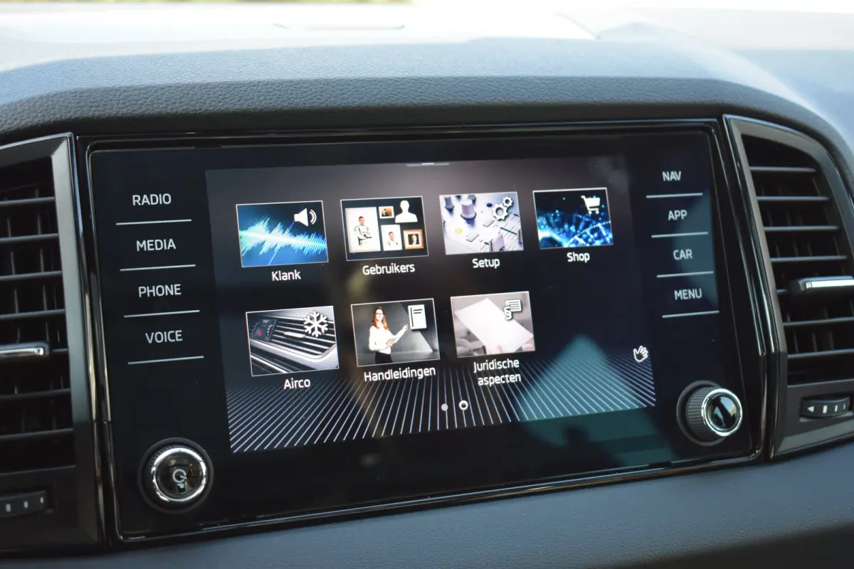 1.5TSi ACT 150PK DSG Sportline Business | Cruise Control | PDC V+A | Stoel- en stuurwielverwarming | Apple Carplay & Android Auto | Schuif-kanteldak