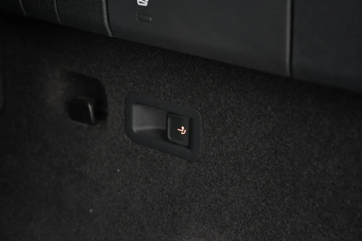 1.5 TSI 150pk Business Edition 7p. | Adapt. Cruise | Trekhaak | Stoelverwarming | Carplay