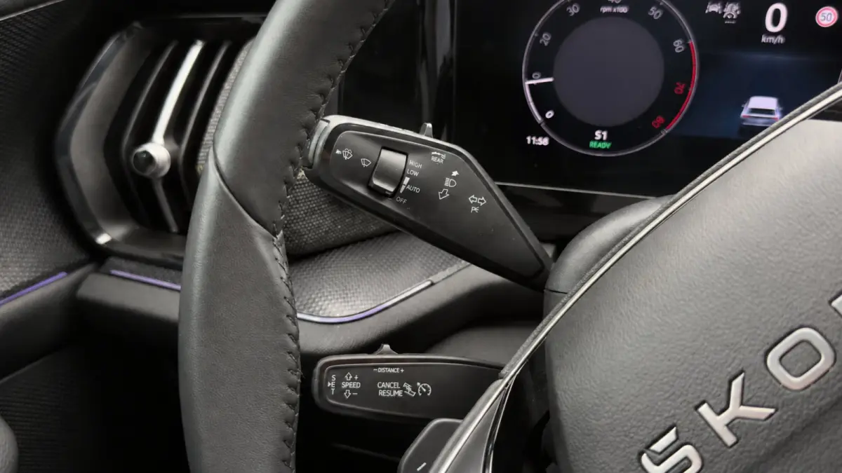 1.5 TSI 150pk Business Edition 7p. | Adapt. Cruise | Trekhaak | Stoelverwarming | Carplay