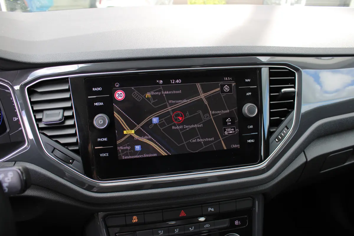 1.5 TSI Sport | AUTOMAAT | Navigatie | Adaptieve Cruise Control | Bluetooth | Climate Control | | Achterbank in delen neerklapbaar | Airco (automatisch) | Alarm klasse 1(startblokkering)