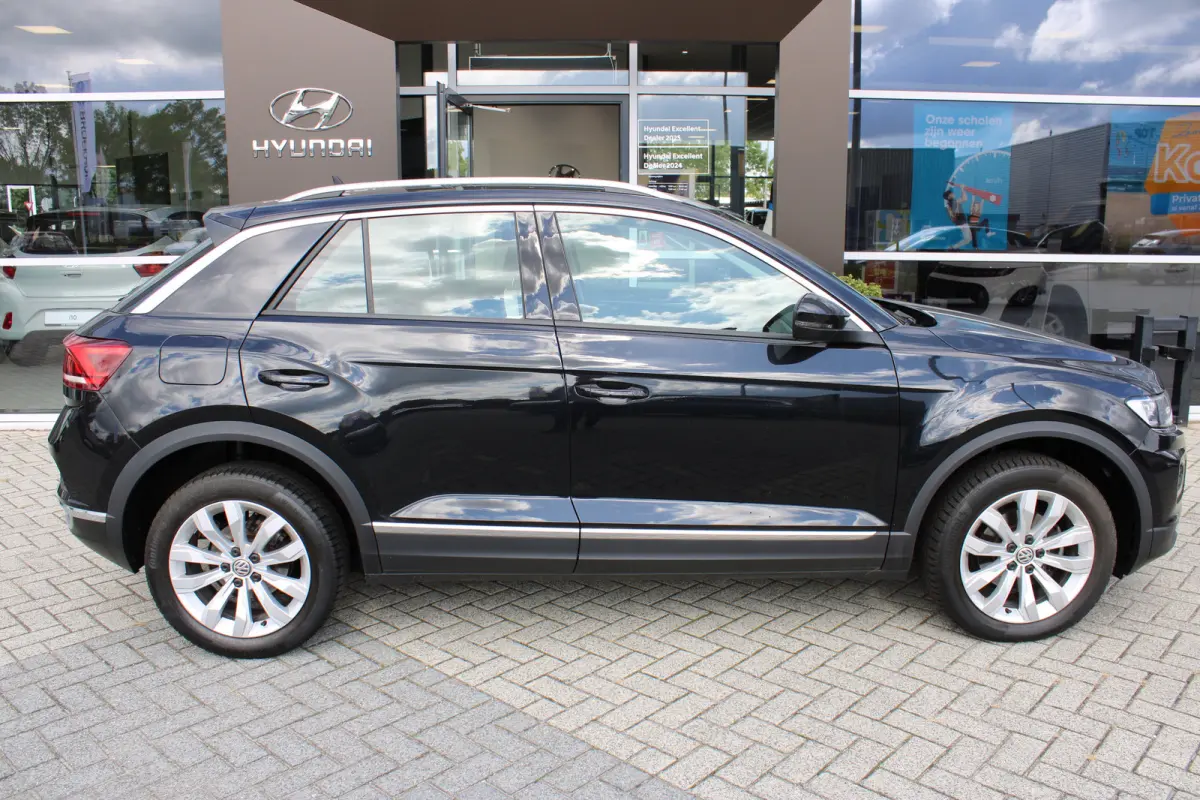 1.5 TSI Sport | AUTOMAAT | Navigatie | Adaptieve Cruise Control | Bluetooth | Climate Control | | Achterbank in delen neerklapbaar | Airco (automatisch) | Alarm klasse 1(startblokkering)