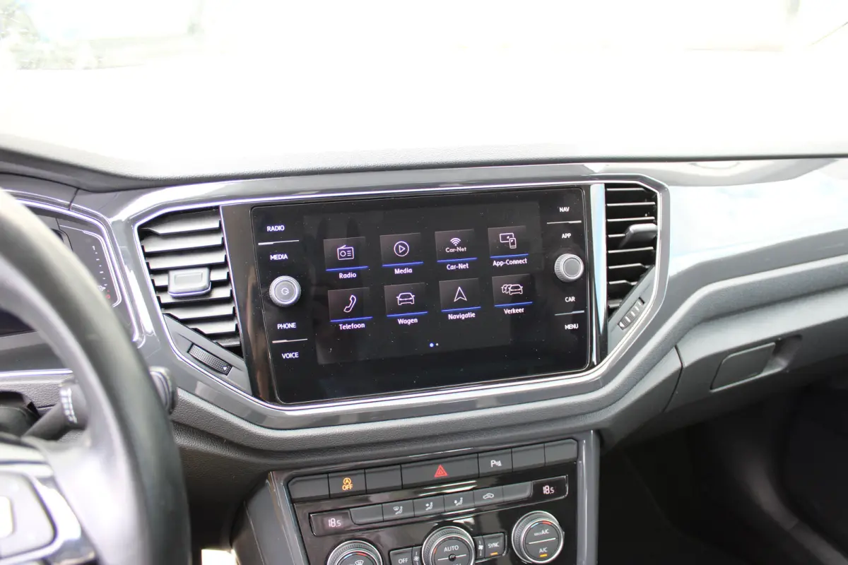 1.5 TSI Sport | AUTOMAAT | Navigatie | Adaptieve Cruise Control | Bluetooth | Climate Control | | Achterbank in delen neerklapbaar | Airco (automatisch) | Alarm klasse 1(startblokkering)