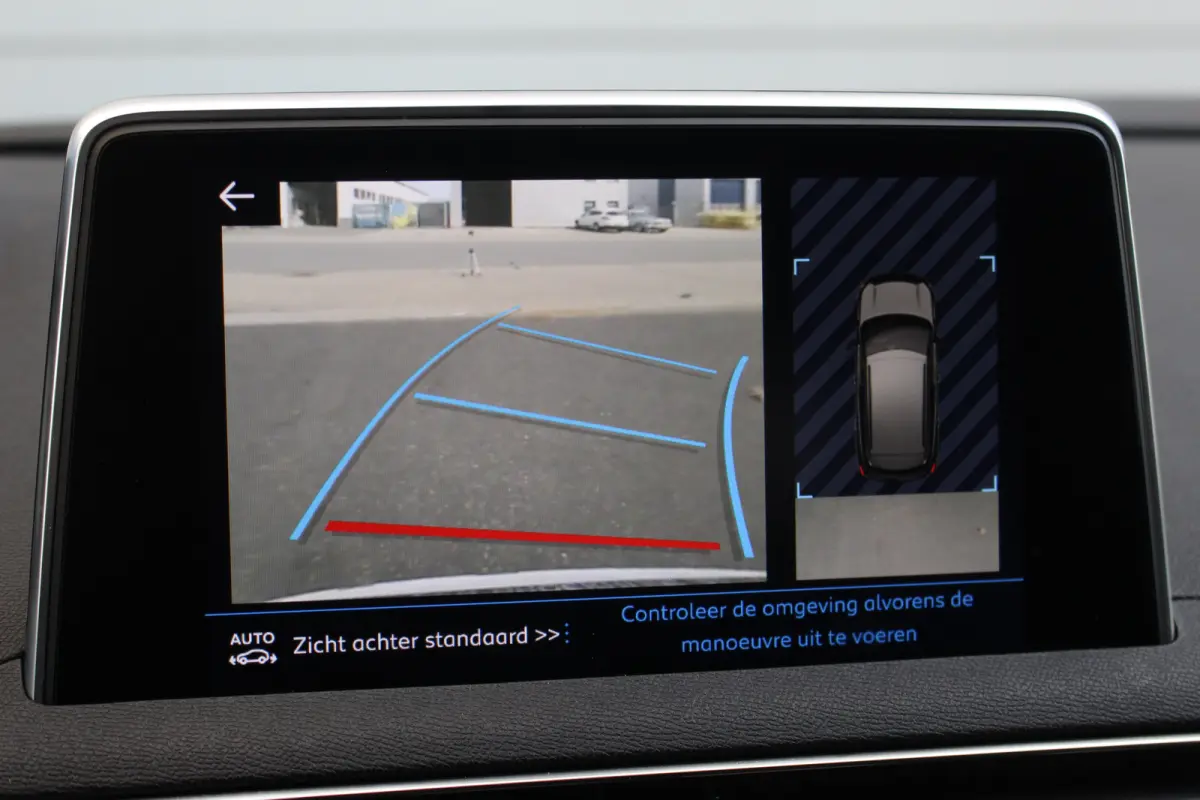 1.2 GT Line Avantage Aut. | Elec. Achterklep | Camera | Pdc | Navi | Cruise | Carplay | | Achterbank in delen neerklapbaar | Afwijkende dakkleur | Alarm klasse 1(startblokkering)| Elec. Acht