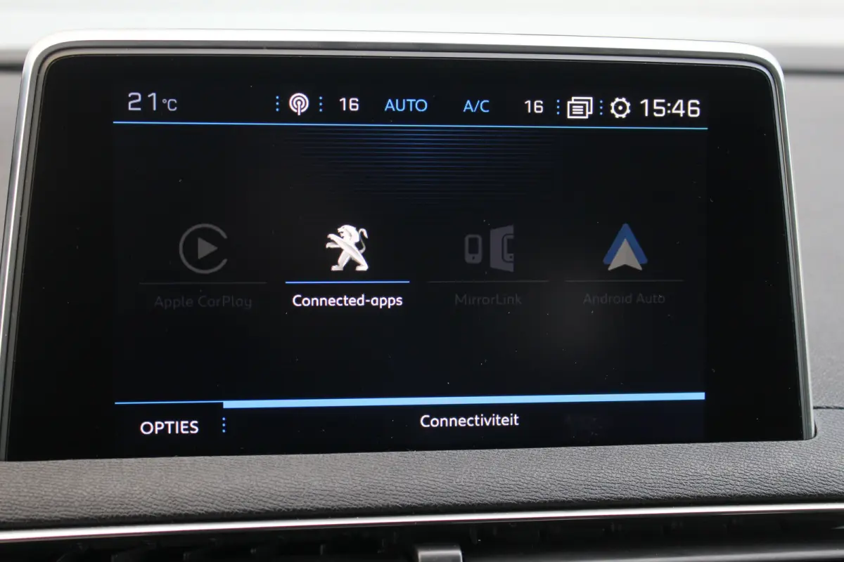 1.2 GT Line Avantage Aut. | Elec. Achterklep | Camera | Pdc | Navi | Cruise | Carplay | | Achterbank in delen neerklapbaar | Afwijkende dakkleur | Alarm klasse 1(startblokkering)| Elec. Acht