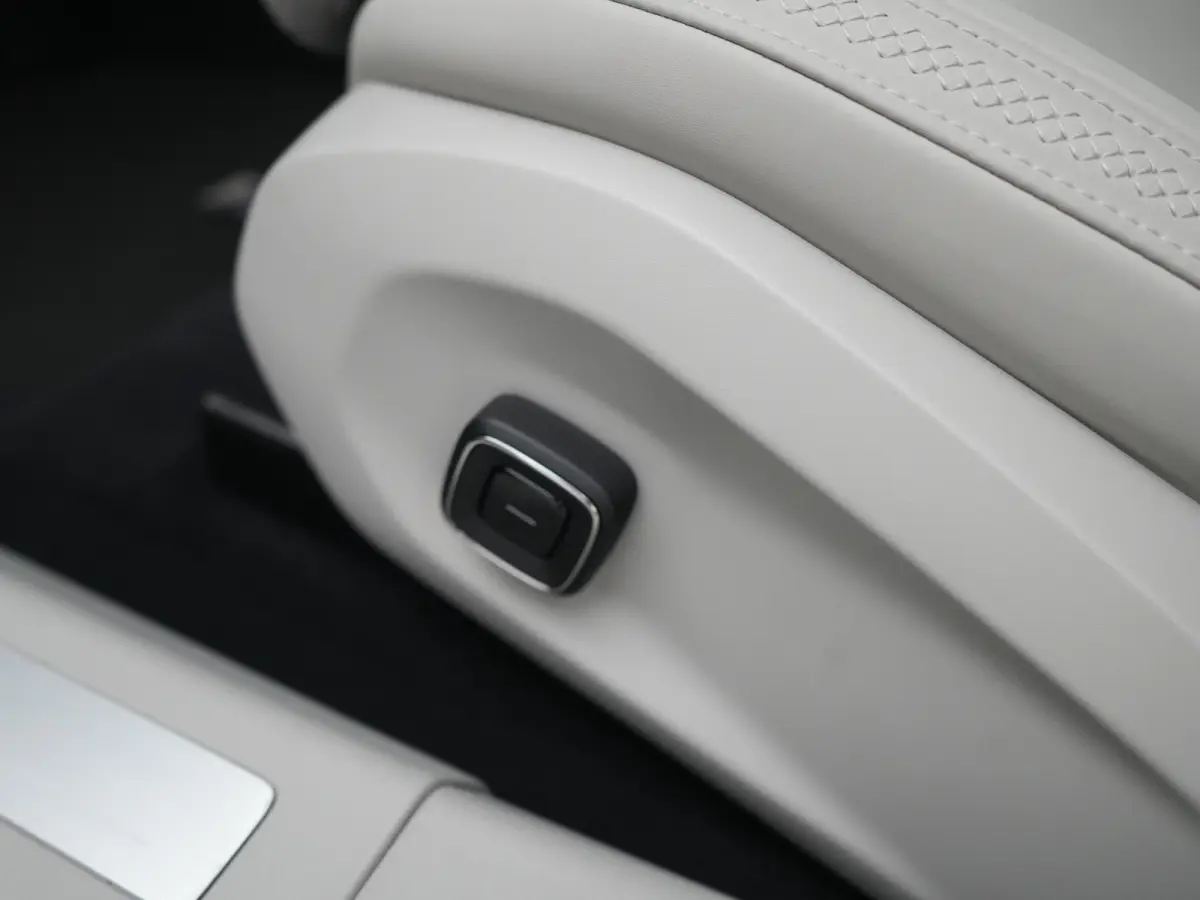 Single Extended Ultra 92 kWh | Luchtvering | Pilot Assist | Bowers & Wilkins | Panoramadak | Massage | 360° | Adaptive Cruise | Ventilatie
