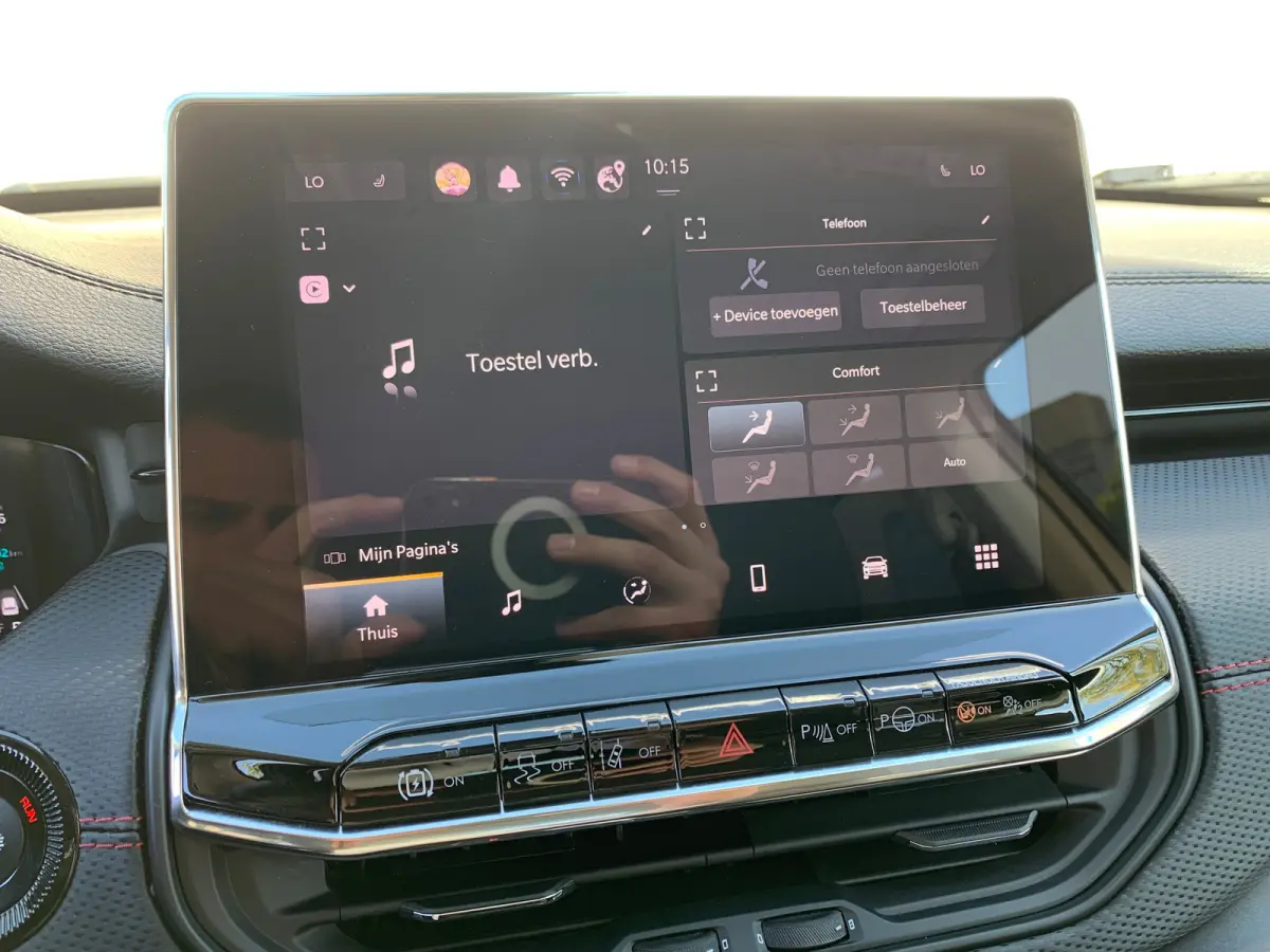 4xe 240 Plug-in Hybrid Trailhawk Airco | Camera | Cruise Control Adaptief | DAB | Keyless | LED | 17" | PDC V&A | Stoelverkoeling |