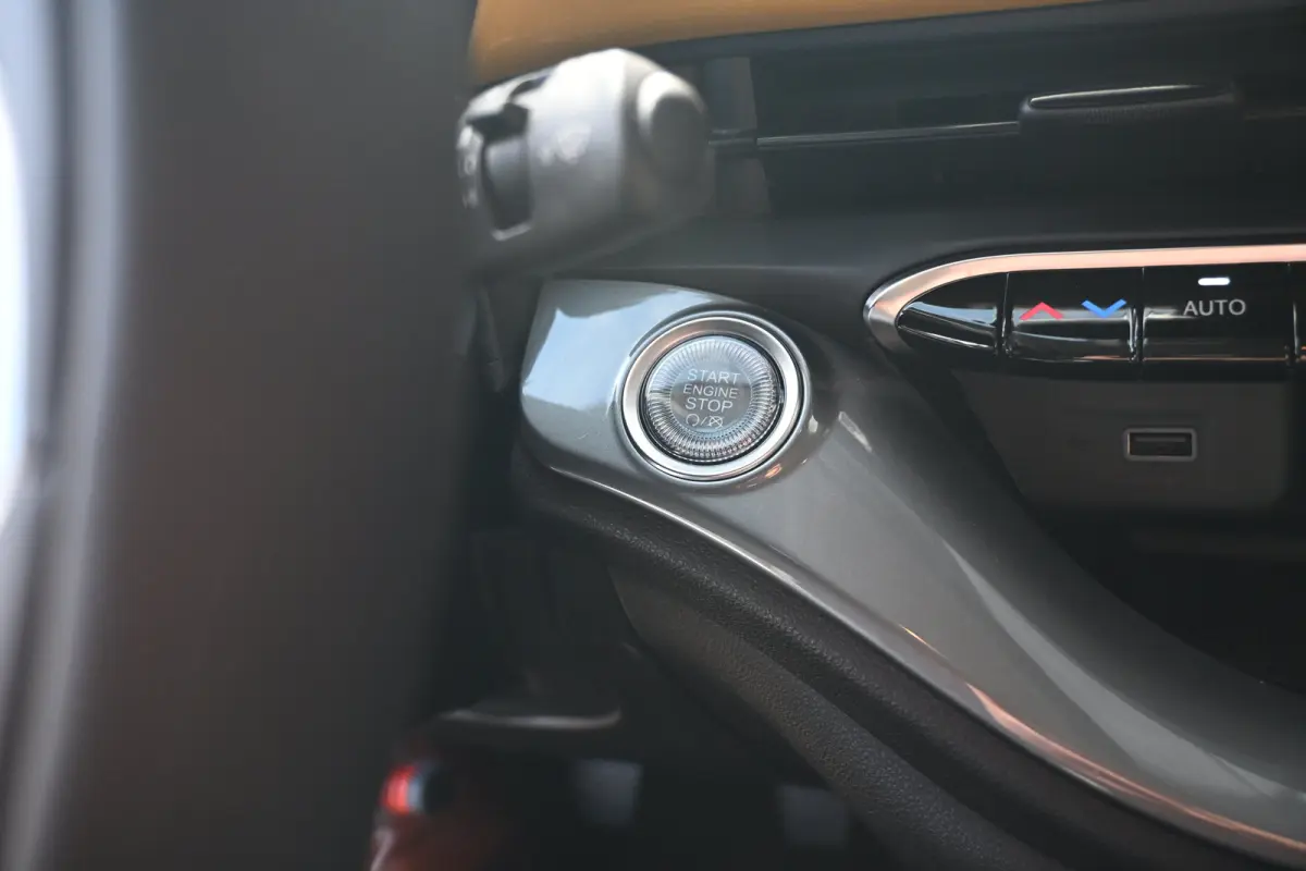 1.0 Hybrid Torino Launch Edition 8 Jaar Garantie! | Navigatie | Dodehoek-Detectie | Full-LED | Parkeersensoren | !!