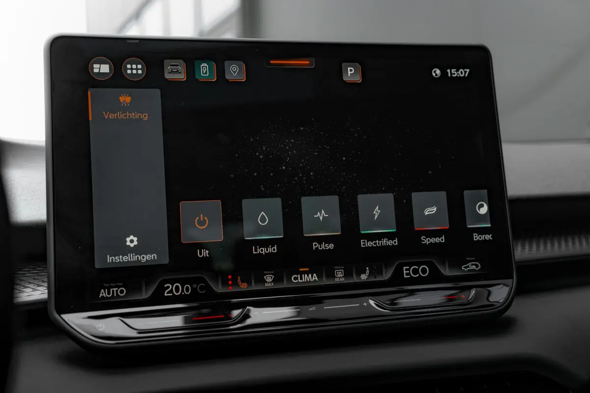 1.5 TSI e-Hybrid 272pk VZ Performance Garantie t/m 2030 | Trekhaak | Panoramadak | Sennheiser | Stuur & Stoelverwarming