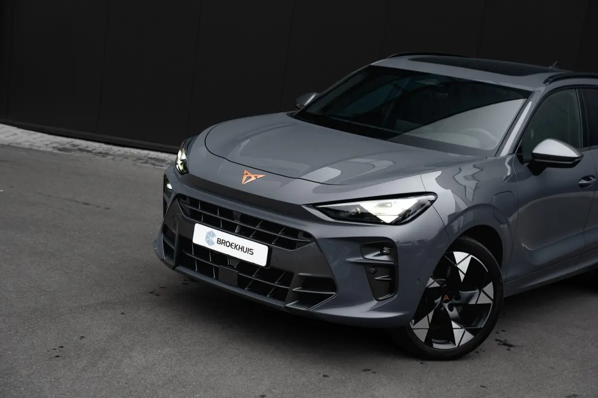 1.5 TSI e-Hybrid 272pk VZ Performance Garantie t/m 2030 | Trekhaak | Panoramadak | Sennheiser | Stuur & Stoelverwarming