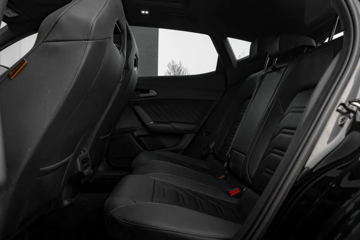 1.5 TSI e-Hybrid 272pk VZ Performance | Trekhaak | Sennheiser | Leder | Panoramadak | Stoelen Elektrisch