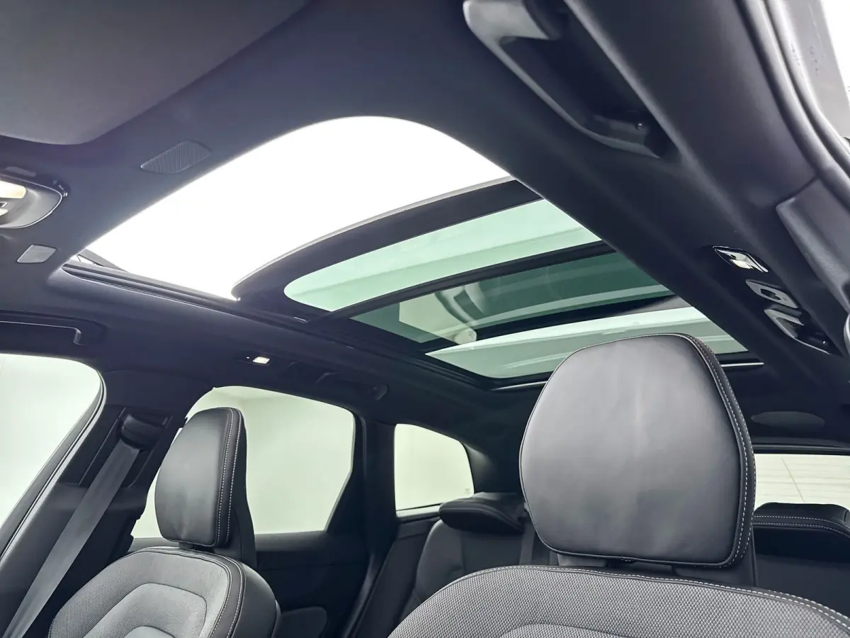T6 Recharge Plus Black Edition | 21" | Panoramadak | Head-Up | 360 Camera | Getint Glas | Harman Kardon | Elektr. verst. Sportstoelen | Adaptieve Cruise | BLIS