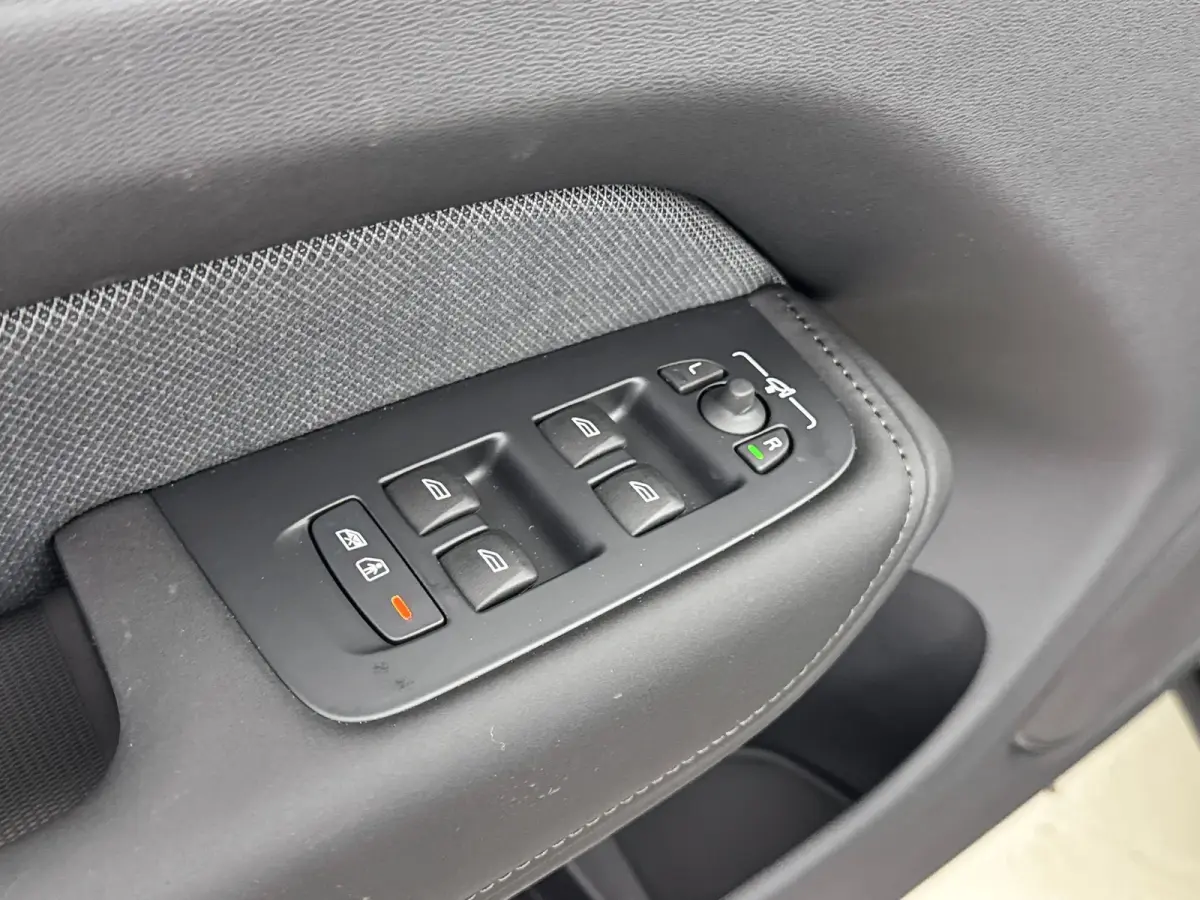 T6 Recharge Plus Black Edition | 21" | Panoramadak | Head-Up | 360 Camera | Getint Glas | Harman Kardon | Elektr. verst. Sportstoelen | Adaptieve Cruise | BLIS