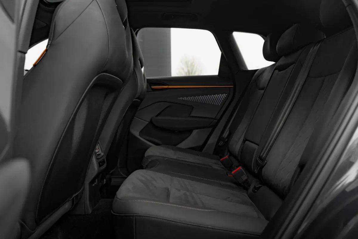 1.5 TSI e-Hybrid 272pk VZ Performance | Panoramadak | Trekhaak | 360 Camera | Stoelen Elektrisch | Sennheiser
