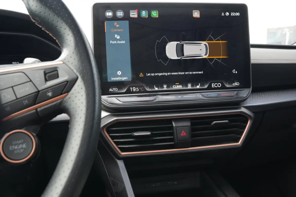 1.5 TSI e-Hybrid 204pk Business | Panoramadak | Stuur & Stoelverwarming | Sennheiser | Achteruitrijcamera | 18"