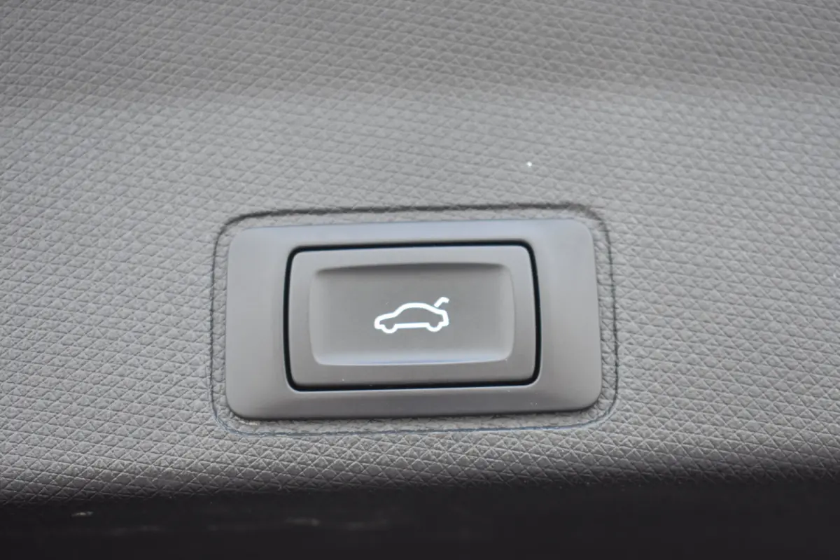 1.5 TSI e-Hybrid 272PK VZ Performance | TREKHAAK | PANORAMADAK | VERLENGDE FABR. GARANTIE | 360 CAMERA | SENNHEISER SOUNDSYSTEM