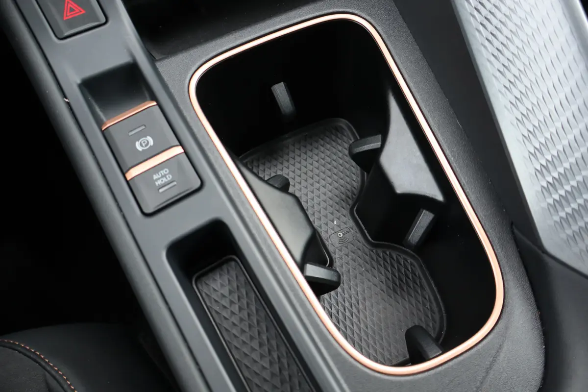 1.5 TSI e-Hybrid 272pk VZ Performance | "Immersive by Sennheiser" premium sound system package | Adaptief demping systeem | Alcantara bekleding
