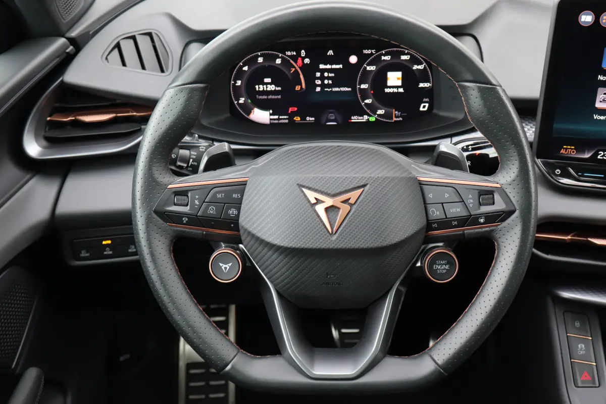 1.5 TSI e-Hybrid 272pk VZ Performance | "Immersive by Sennheiser" premium sound system package | Adaptief demping systeem | Alcantara bekleding
