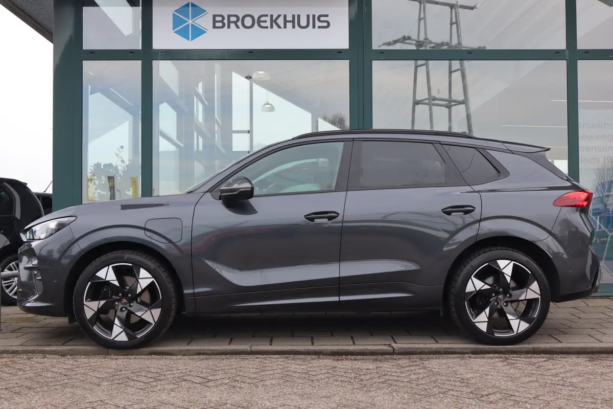 1.5 TSI e-Hybrid 272pk VZ Performance | "Immersive by Sennheiser" premium sound system package | Adaptief demping systeem | Alcantara bekleding