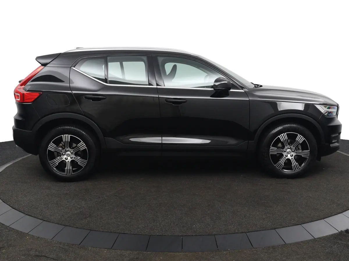 T2 Inscription | Stoel en stuurwielverwarming | Adaptieve Cruise control | Lederen bekleding | Parkeersensoren voor en achter | LED |