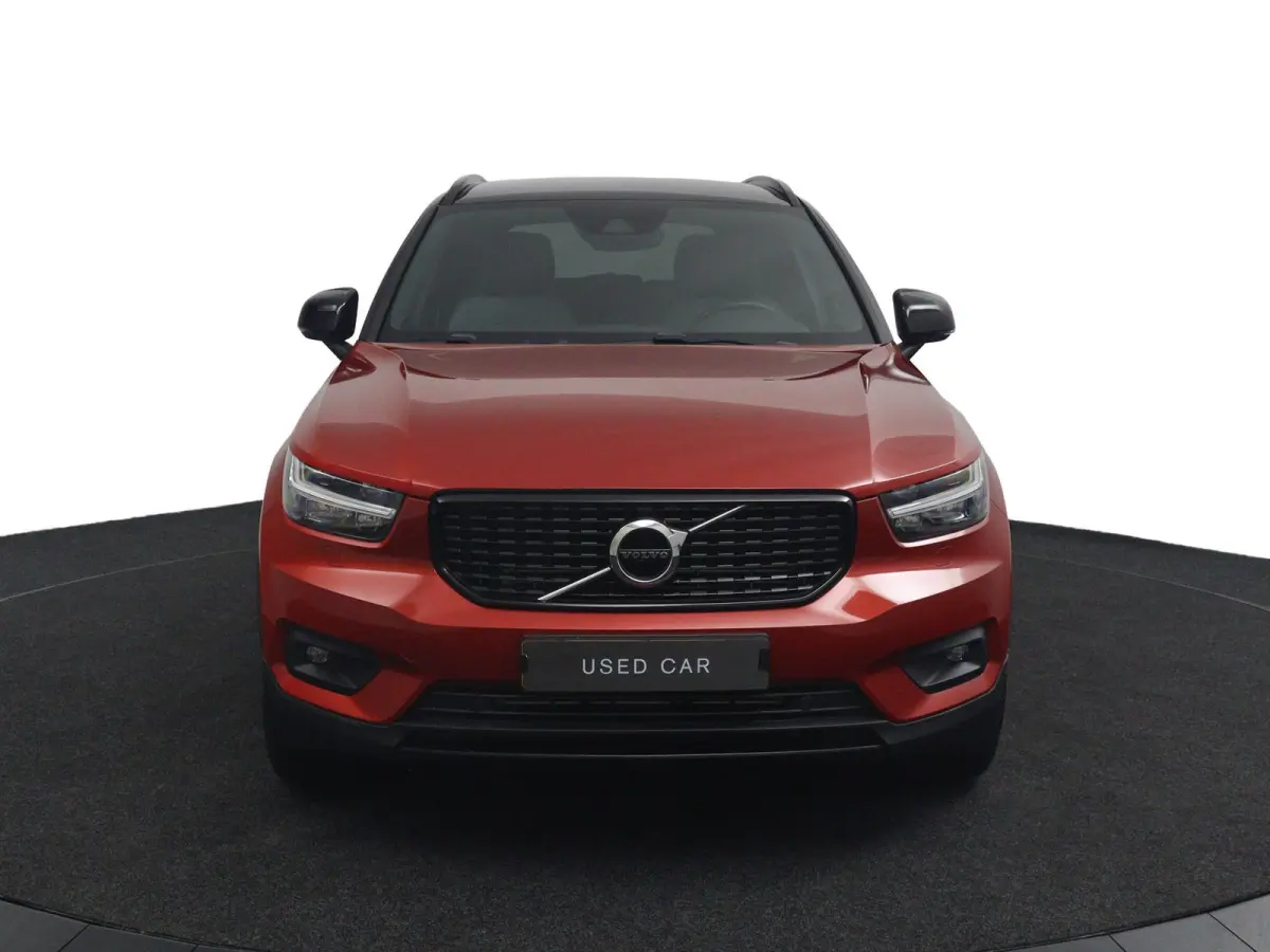 T4 R-Design Expression | SoH 83% | Adaptieve Cruise control | Stoel en stuurwielverwarming | LED | BLIS | Parkeersensoren achter |