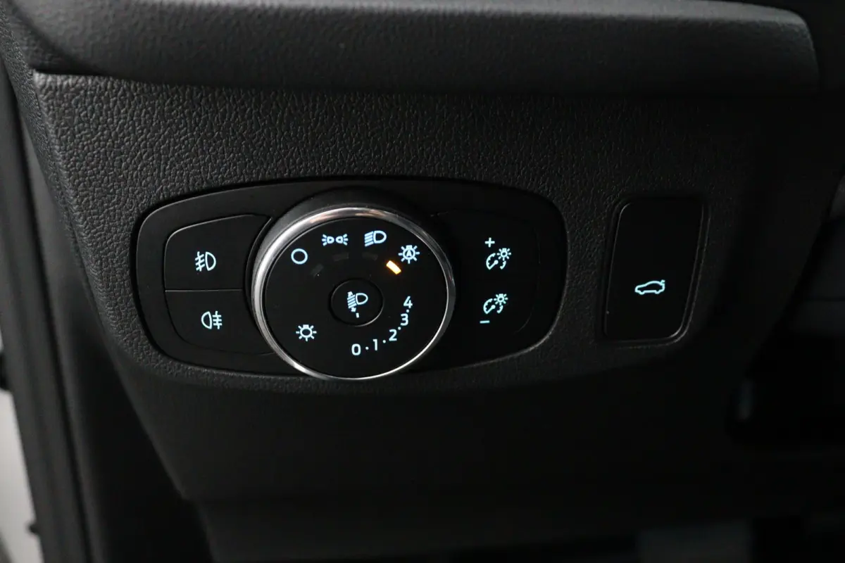 1.0 EcoBoost Titanium X Automaat | Achteruitrijcamera | Airco (automatisch) | Apple Carplay/Android Auto|telefoonintegratie premium