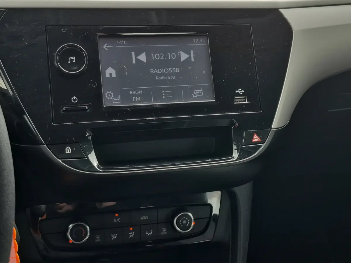 1.2 Edition 100pk | Airco | Cruise control | Bluetooth |