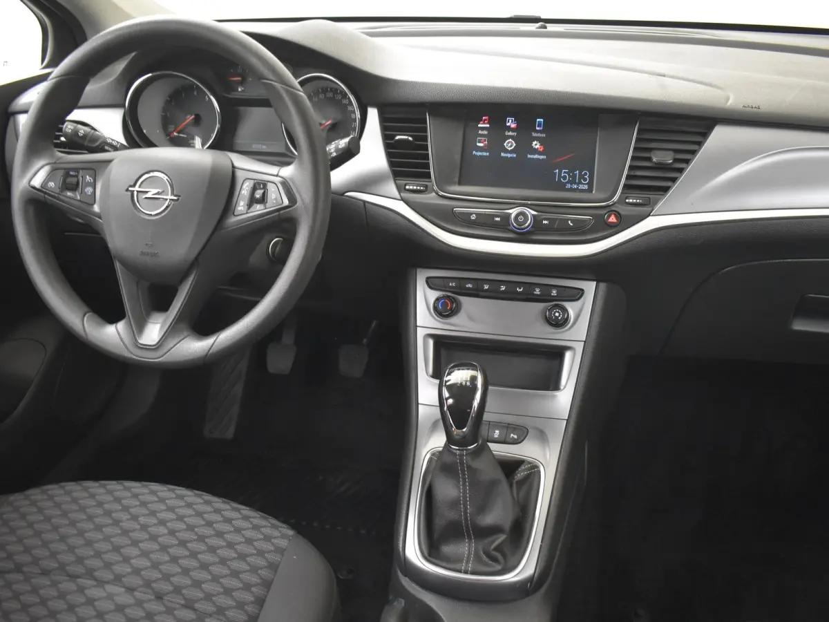 1.2 Business Edition 110PK | Cruise control | Apple carplay Android AUto | Parkeersensor achter | Navigatie | DAB  16"LMV