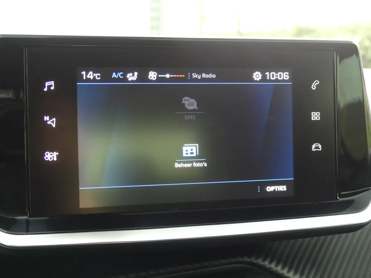 1.2 PureTech Active | APPLE CARPLAY / ANDROID AUTO | PARKEERSENSOREN |
