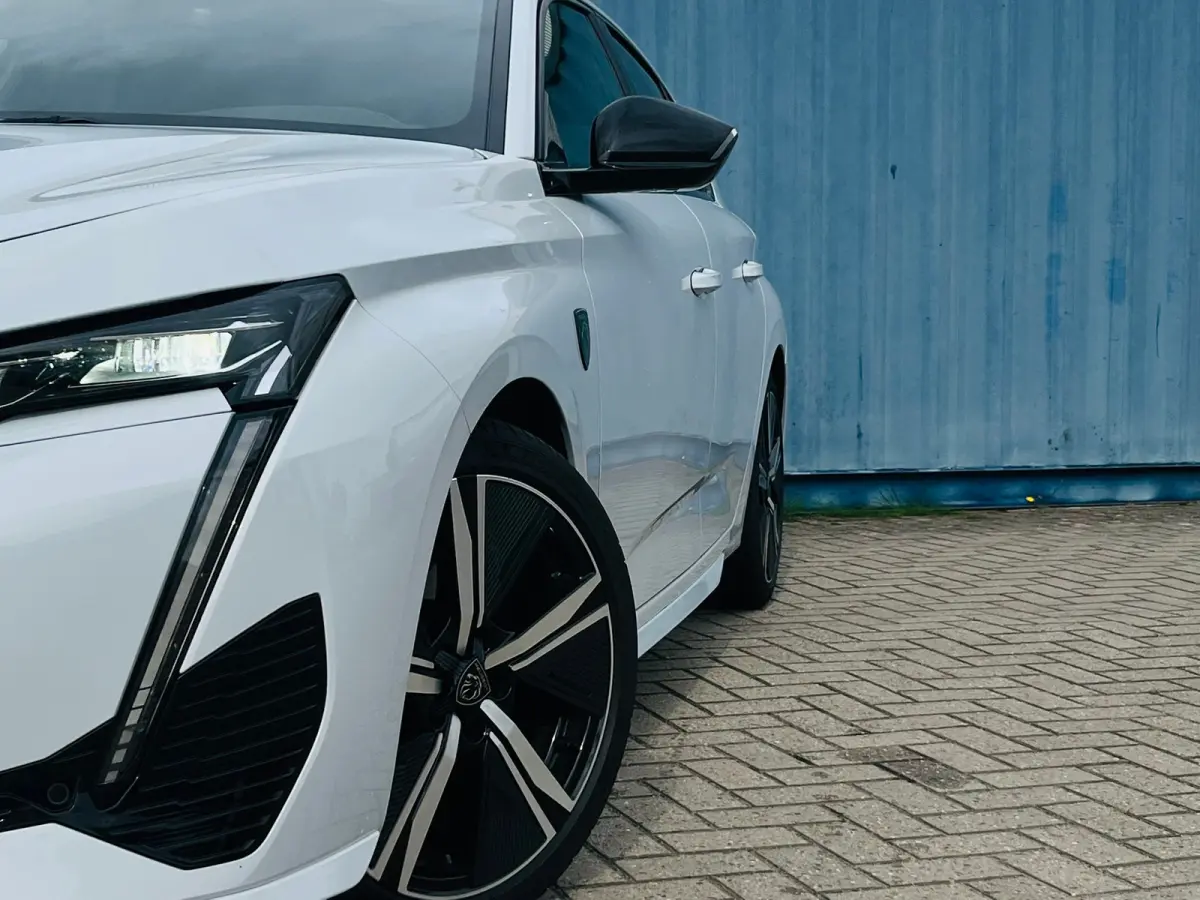 1.2 PURETECH 130PK 5-DRS GT AUTOMAAT | Achteruitrijcamera | Apple Carplay/Android Auto|telefoonintegratie premium | Bluetooth telefoonvoorbereiding